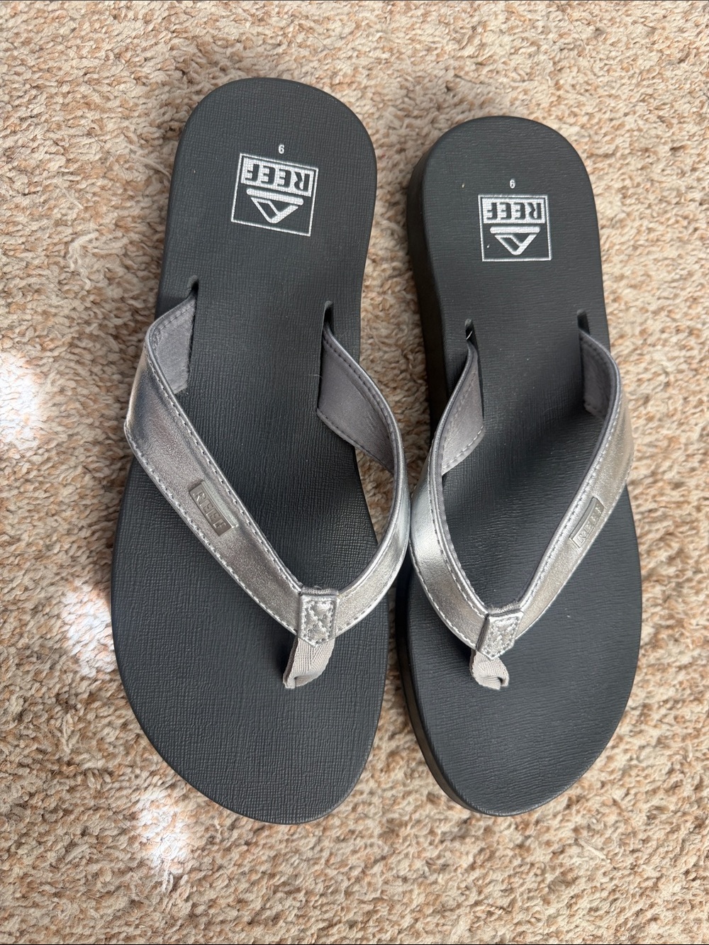 Reef sandals silver size 9
